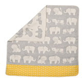 Babydecke mit Elefantenmotiv in Grautönen und gelber Kapuze, mit ansprechender Doublefaceoptik- von David Fussenegger