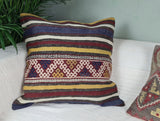 zwei orientalische Kilim auf sofa